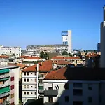 Quiet Station Flat 86Sqm 100M To Bus Station 300M To Train Station