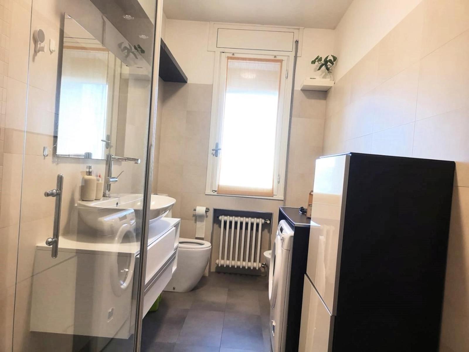 Quiet Station Flat 86sqm 100m To Bus Station 300m To Train Station Apartamento Venecia