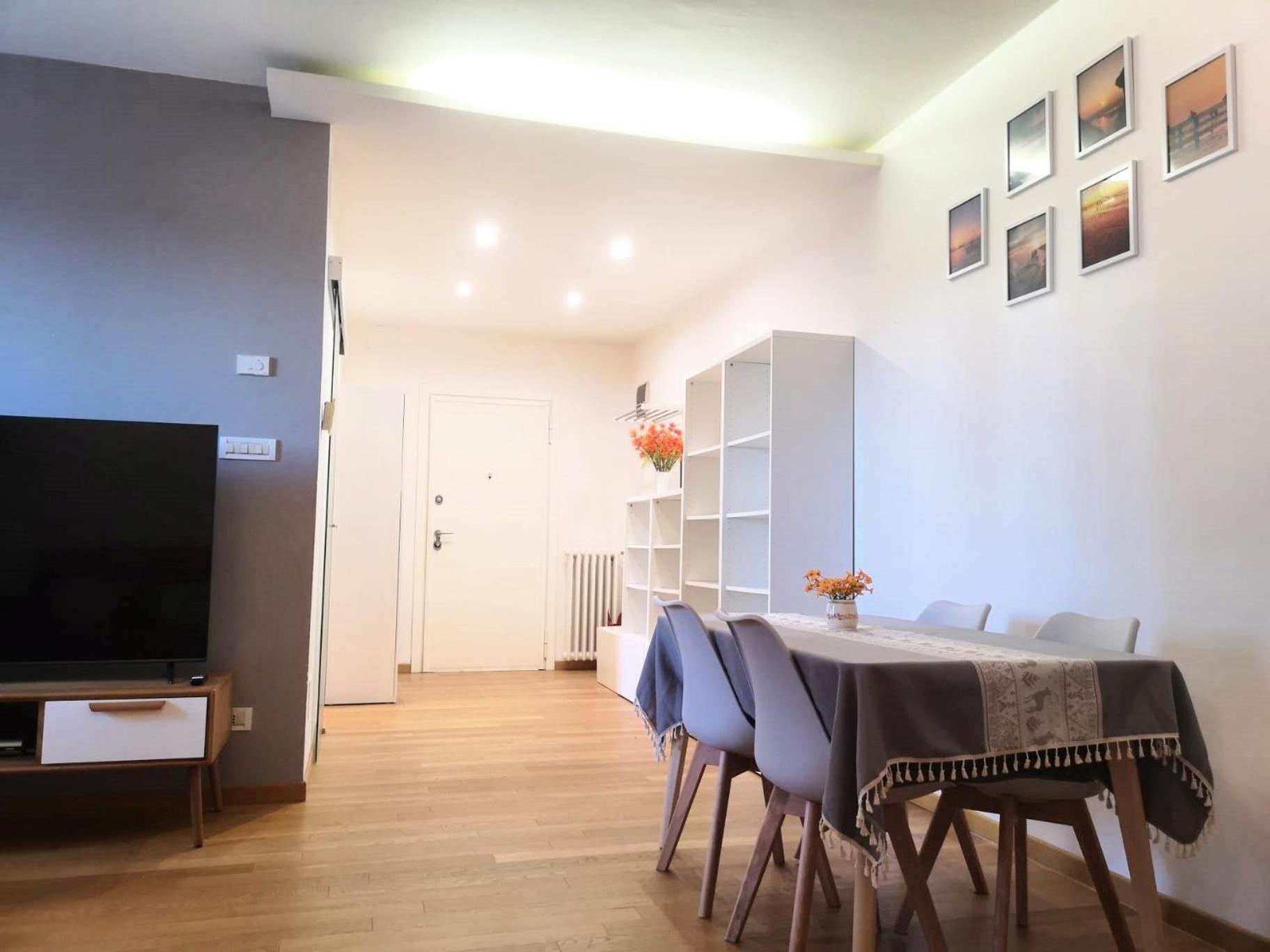 Quiet Station Flat 86sqm 100m To Bus Station 300m To Train Station Venecia
