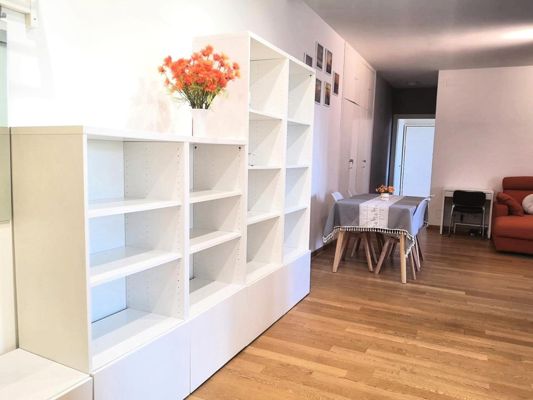 Quiet Station Flat 86sqm 100m To Bus Station 300m To Train Station